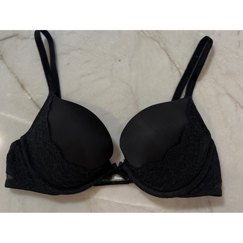 Victoria's Secret Black Lace Trim Plunge Push Up Bra - Size 34B